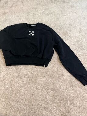 Off-White women’s Black Cotton short Sweatshirt with White Tag Detail